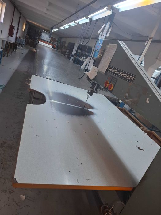 Masini de cusut si utilaje industria textila