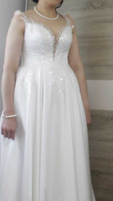 Rochie Mireasa Albă cu trenă