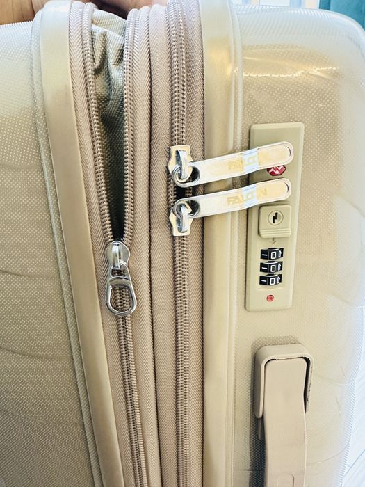 Чемодан гелевый сатылады