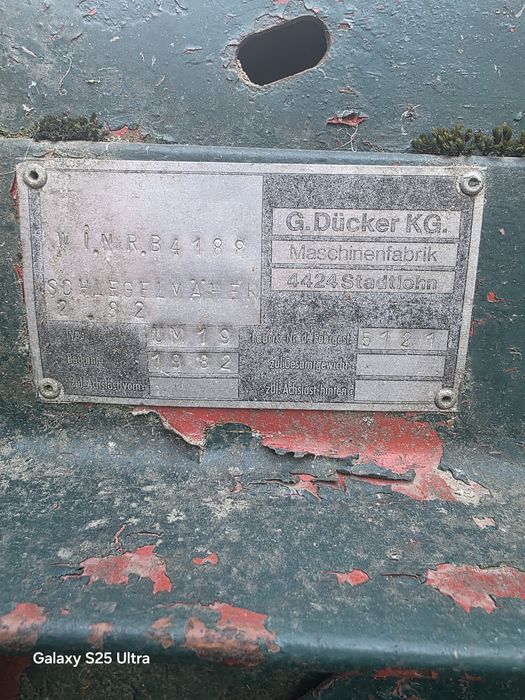 Tocatoare resturi vedetale