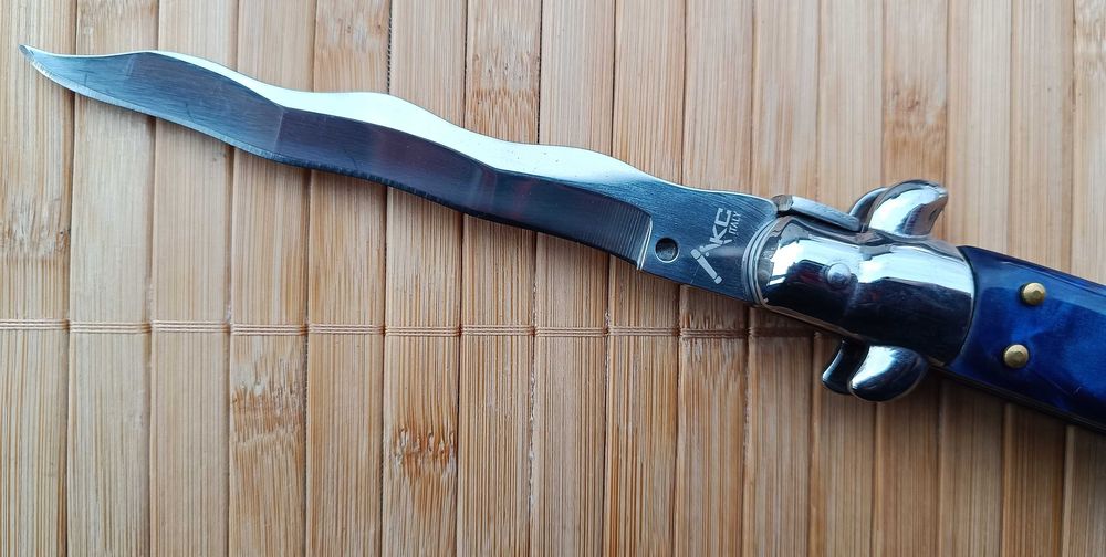 Автоматичен сгъваем нож / Stiletto /