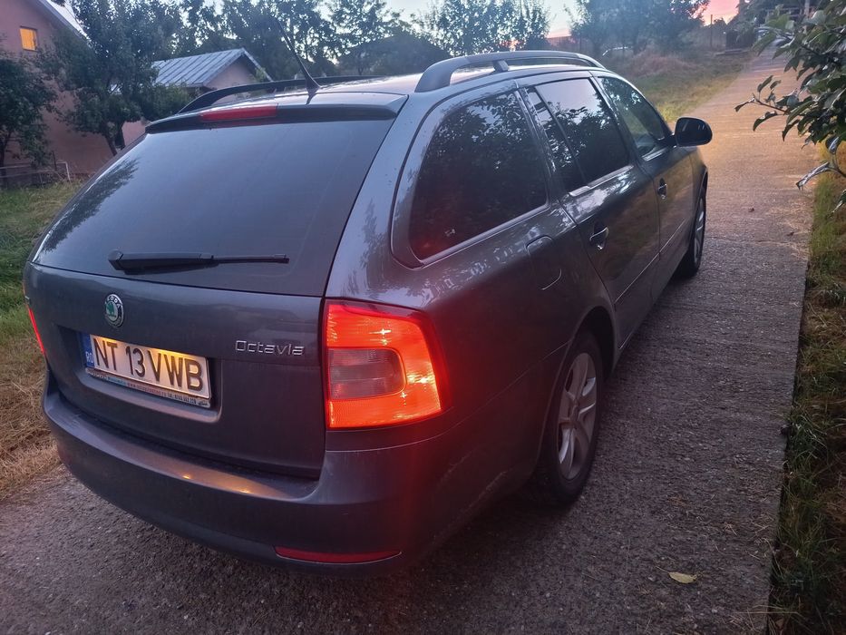 SKODA Octavia 2011 — imagine 4