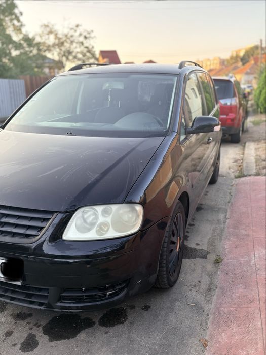 VOLKSWAGEN Touran 2004 — imagine 3
