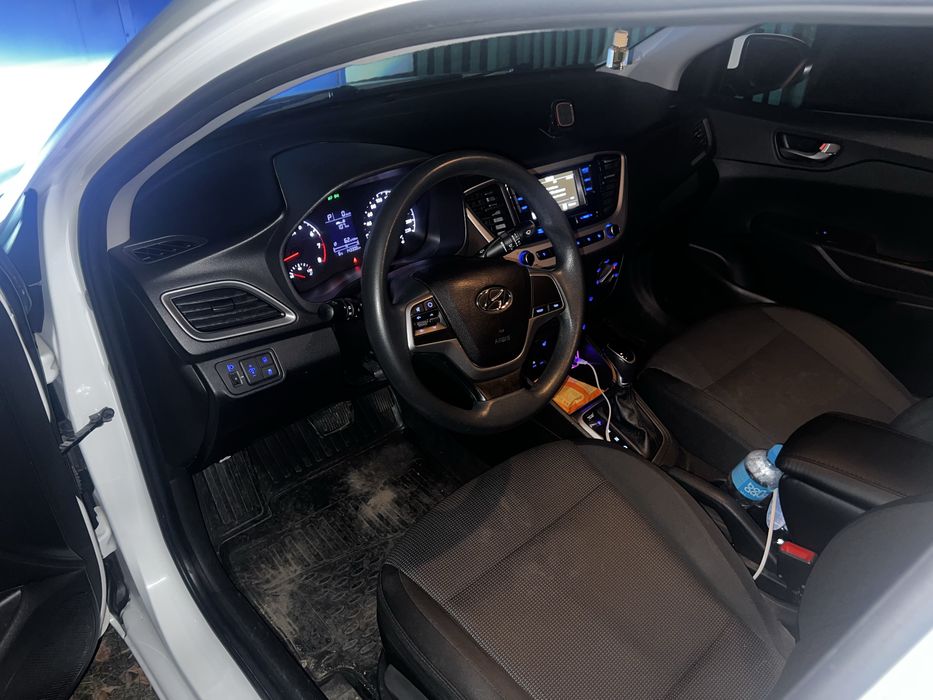 Продам hyundai solaris 2017