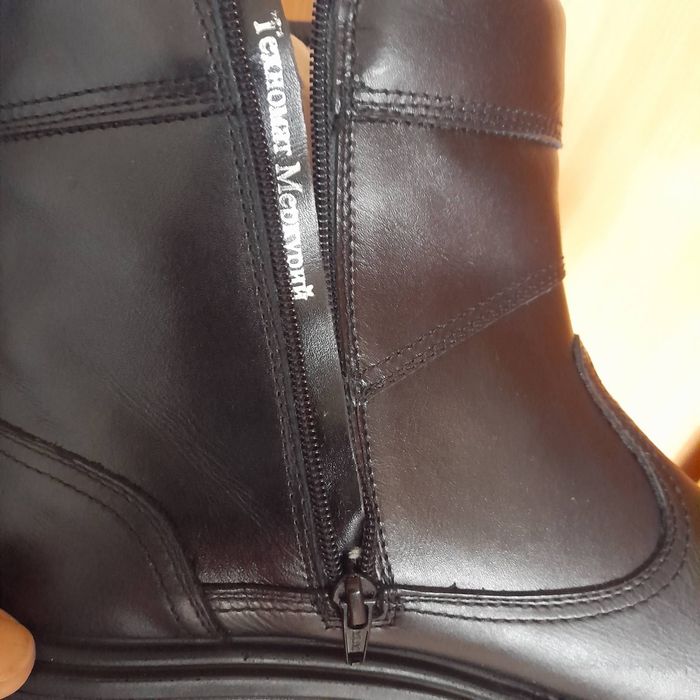 Зимни боти от естествена кожа