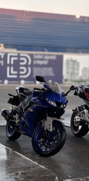 Yamaha YZF R125 motocicleta de 125 16 ani