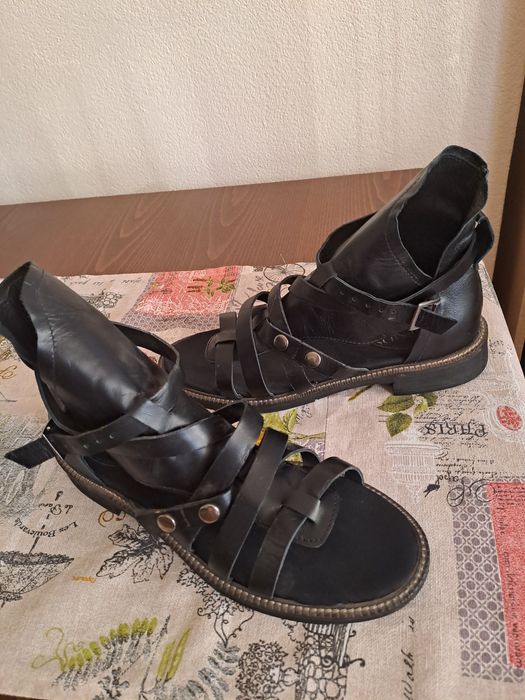 Модни сандали от естествена кожа