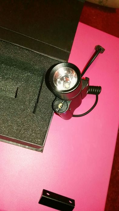 Red Dot pt. Pistol. Dispozitiv ochire cu Laser si lanterna