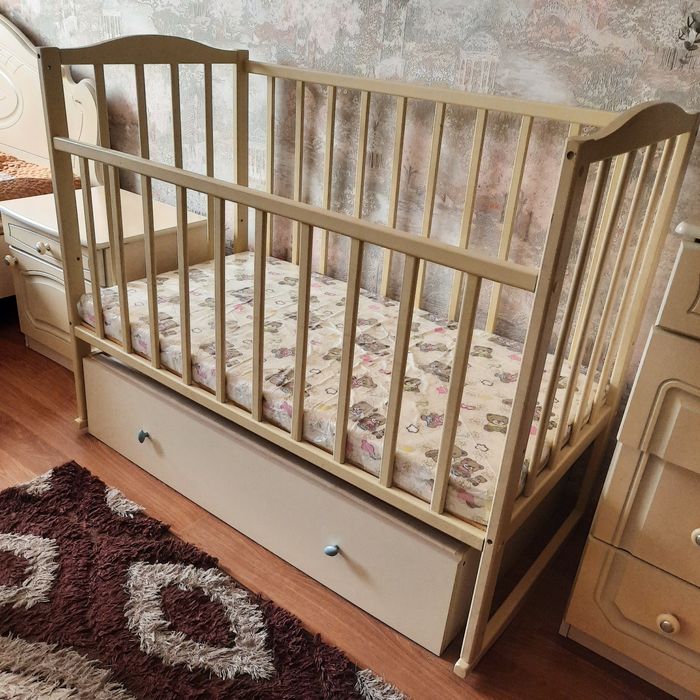 Кровать  манеж продам