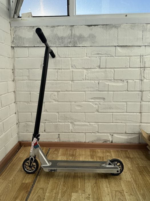 Трюковой самокат Limit