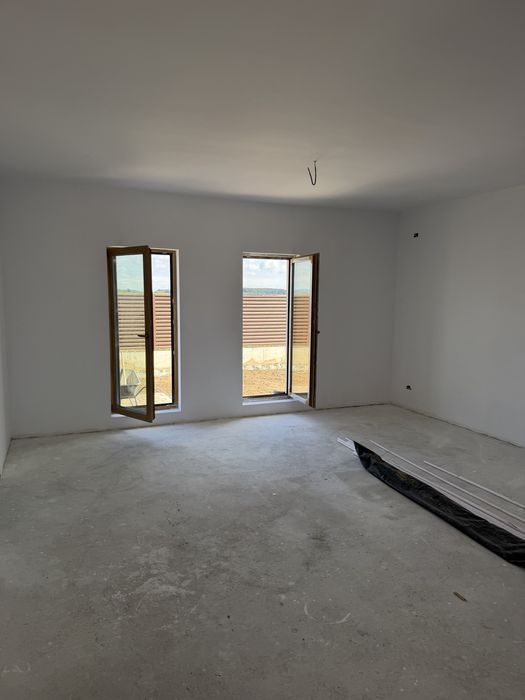 Executam finisaje case si apartamente