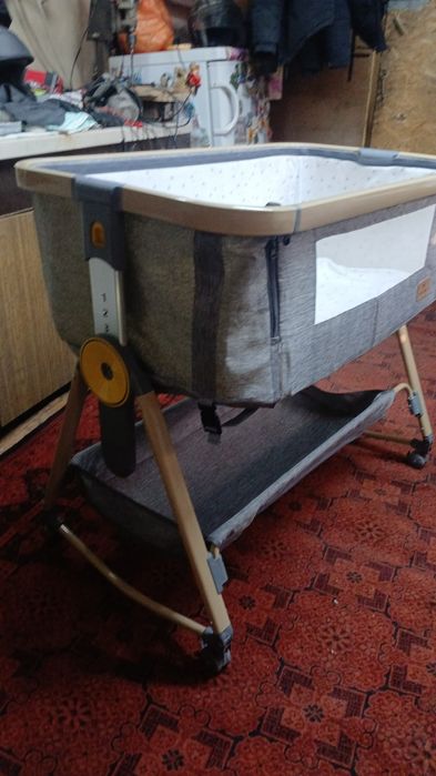 Продам манеж с пеленальной доской