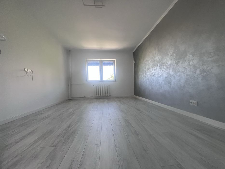Garsoniera de vanzare