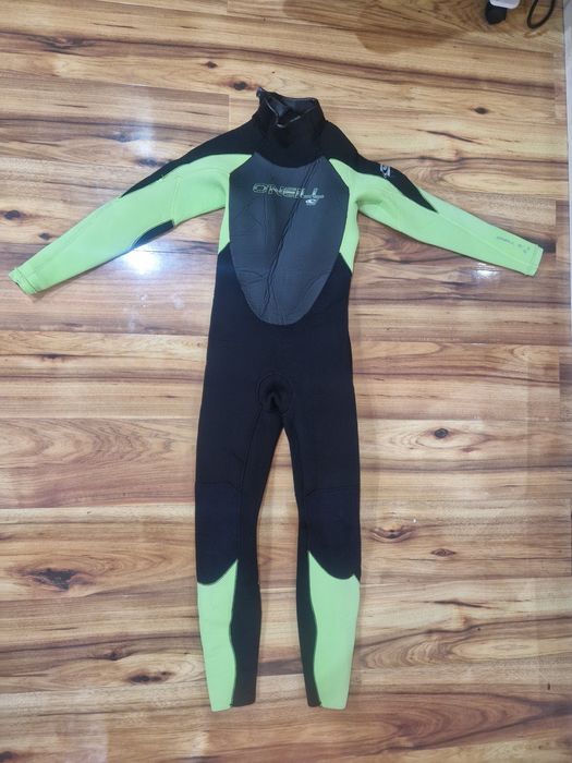 Costum de inot din neopren O'NEILL pt 9-10 ani