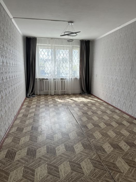 Продам 4х комнатную квартиру