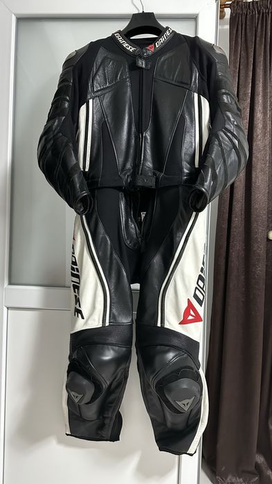 Costum moto Dainese din piele – Bărbat – Mărimea 27