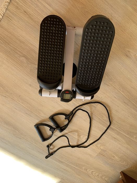 Степпер+в подарок гантели