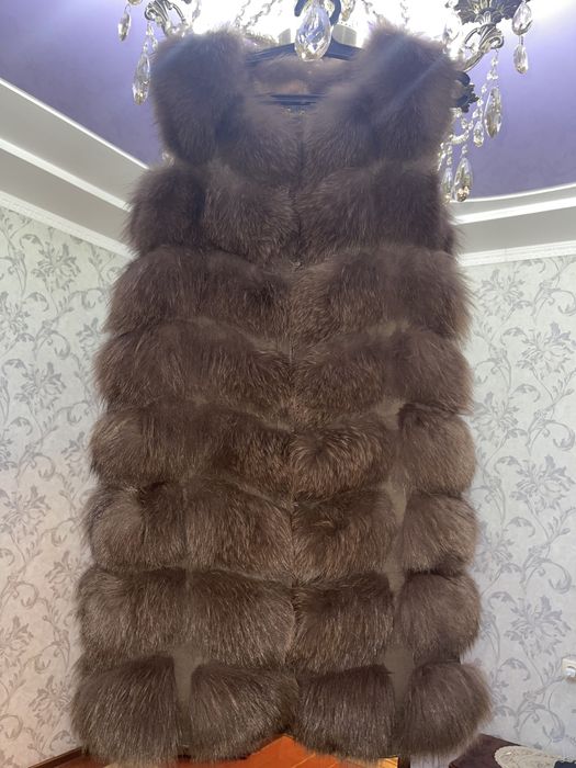 Продам жилетку песец