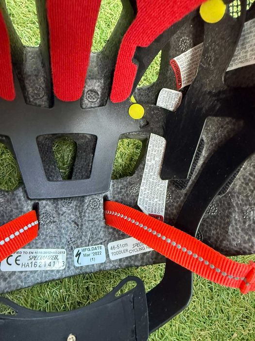 Балансово колело Specialized  и каска Specialized Mio MIPS