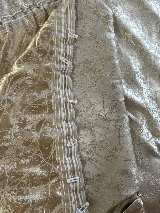 Продам шторы в отличном состоянии