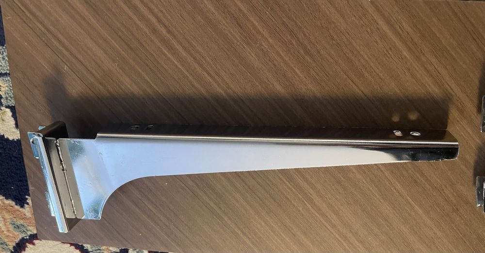 Экономпанели кранштейн для одежда