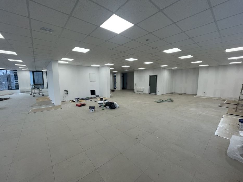 Дава се под наем Офис в София, Център - 374 кв.м за 4843.47 € - Снимка #1