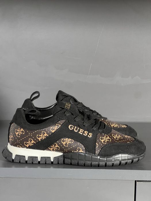 Adidasi Guess noi !!! Marimi 36/40 !!!