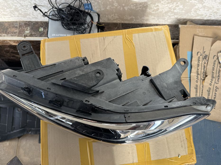 Фара Grandeur ig