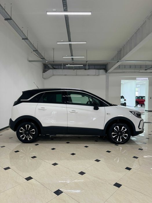 OPEL Crossland 2023 года