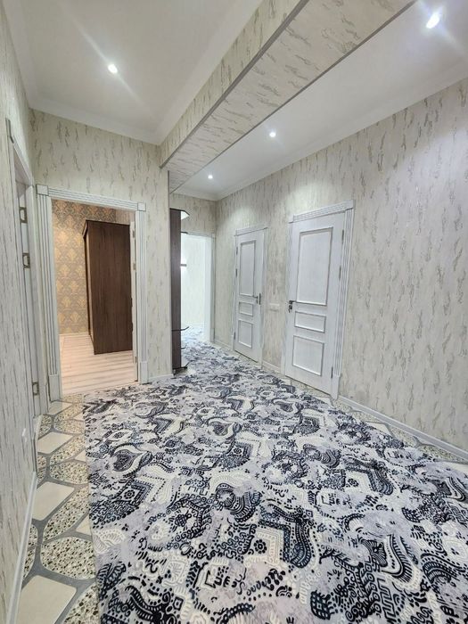 Санат-саройи олдида Янги курилган Дом