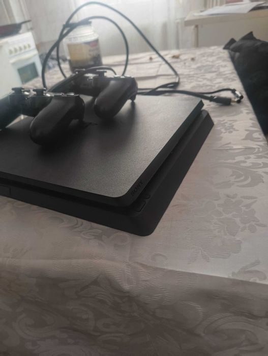 Play Station 4 slime