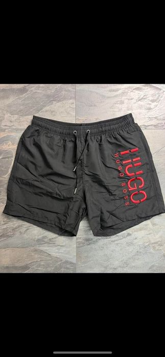 Стилни мъжки плажни шорти HUGO BOSS– комфорт и визия за лятото!