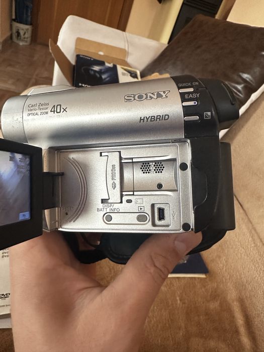 Sony Handycam DCR-DVD110E