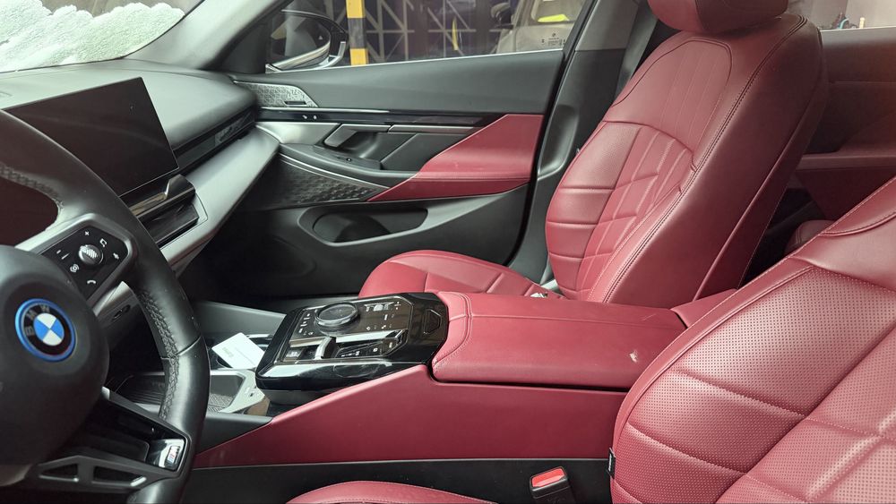 BMW i5 35L 2024 yil M-Sport