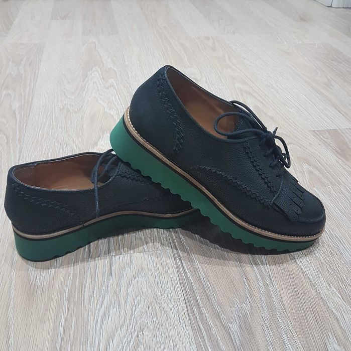 Женские лоферы  продам