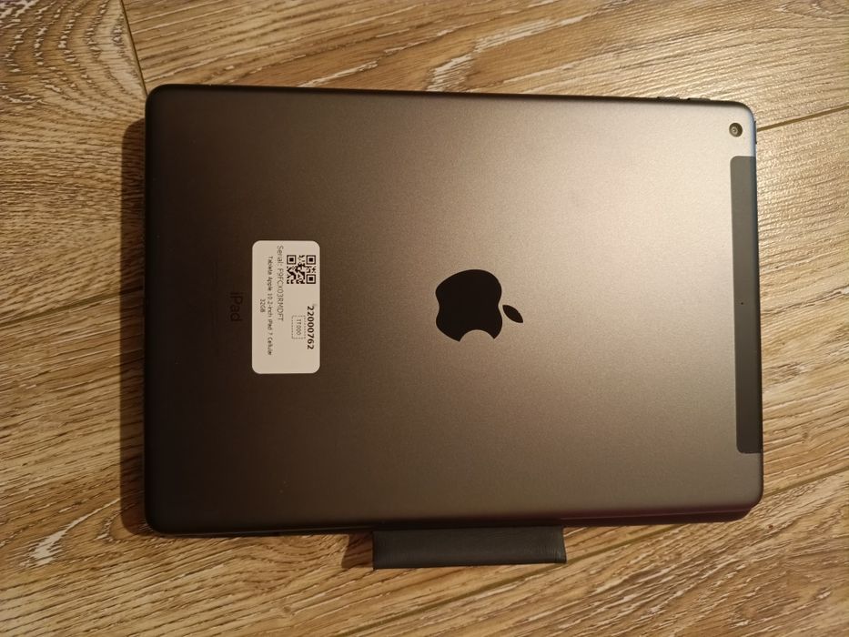 iPad 7th Sim card celular Tastatură