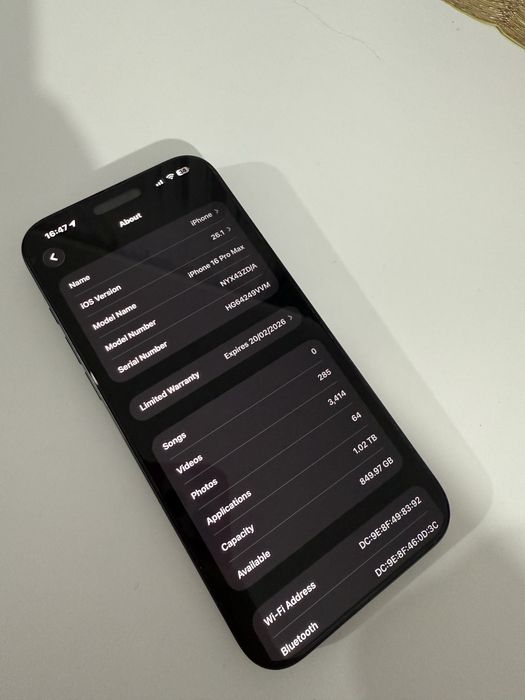 iPhone 16 Pro Max 1TB Black