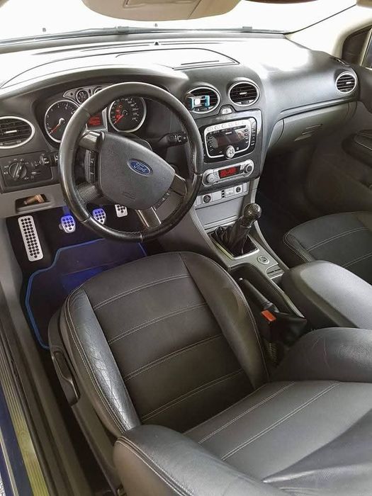 Titlu: Ford Focus Facelift 2009 Coupe (3 uși) • 2.0 GPL Omologat • Trapă • R19  R16 cârlig de remorcare in acte.Masina este înscrisă .