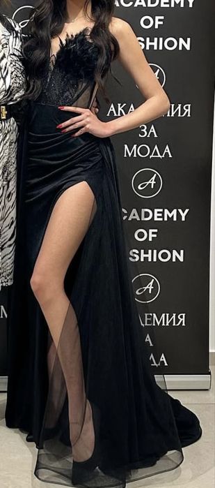 Абитуриентска рокля