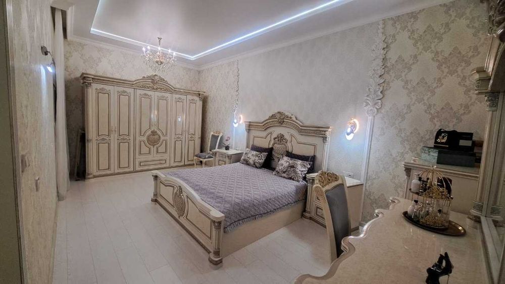 Продается дом и кафе на домбробаде