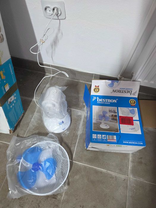 Ventilator de masă pivotant Bestron DDF27W, 27 cm, alb