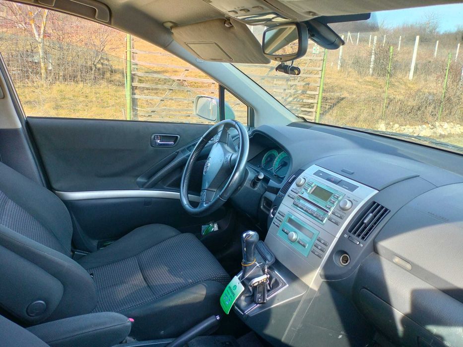 TOYOTA Corolla Verso 2006 — imagine 3