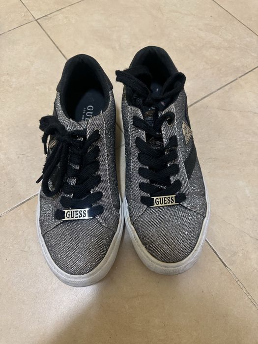 Guess - кецове (оригинални)