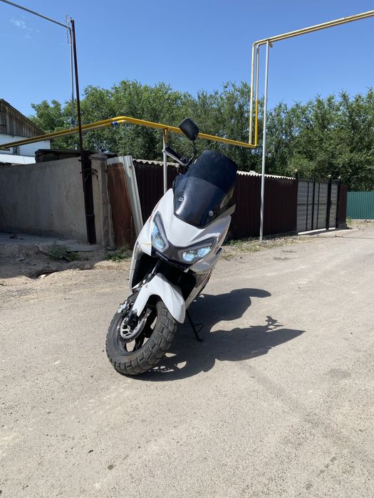 Продается Maxi скутер Liya 150 куб
