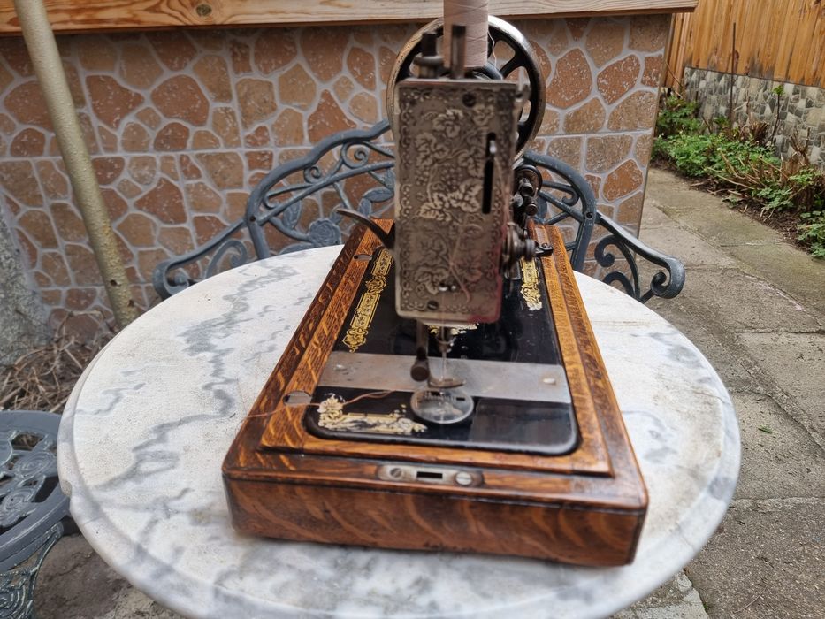 Шевна машина Singer