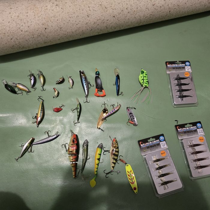 Спининг с макара и примамки