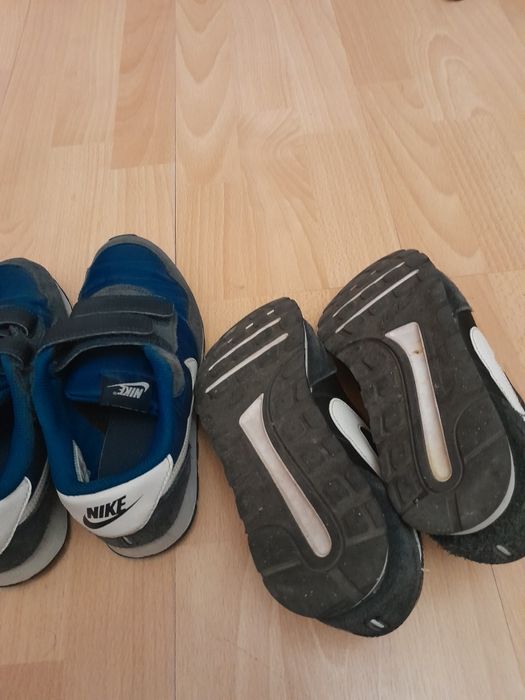 Кроссовки  Nike 35 размер