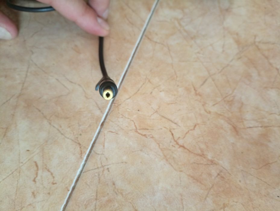 Зарядно за лаптоп