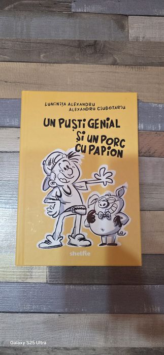 Un pustiu Genial si un Porc cu papion