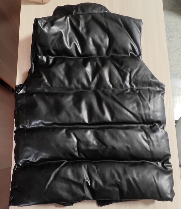 Продам жилетку из турции